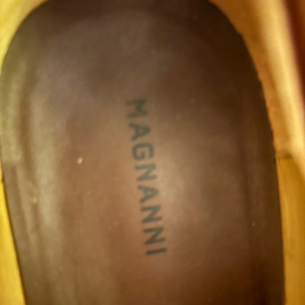 Magnanni Rich Brown‎ Leather Slip-On Loafers - Picture 6 of 12